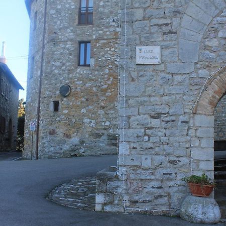 Apartamento La Torre Di Melezzole Exterior foto